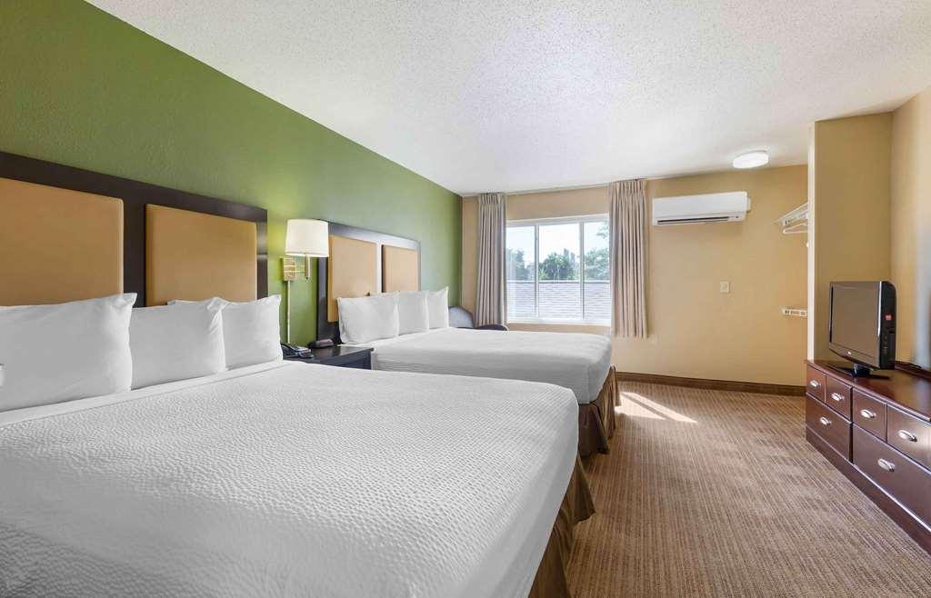 Extended Stay America Select Suites - St Louis - Earth City Room photo