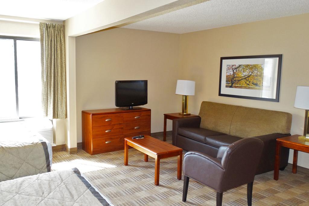 Extended Stay America Select Suites - St Louis - Earth City Exterior photo