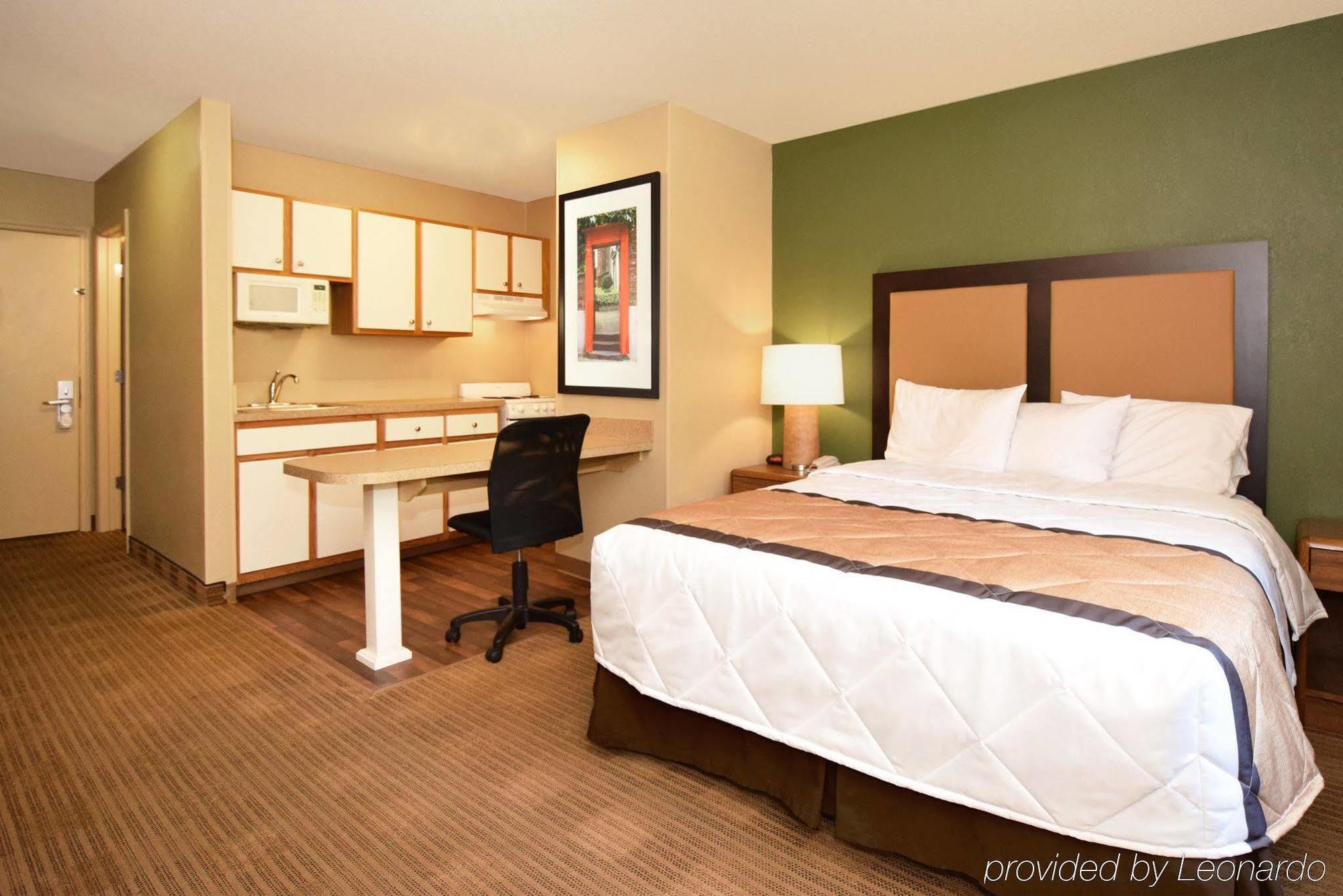 Extended Stay America Select Suites - St Louis - Earth City Exterior photo